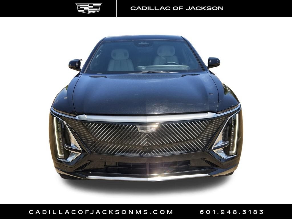 2024 Cadillac LYRIQ Luxury 3
