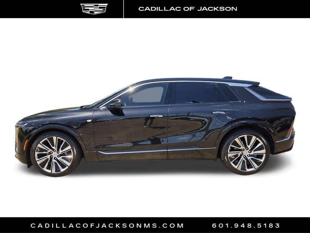2024 Cadillac LYRIQ Luxury 3