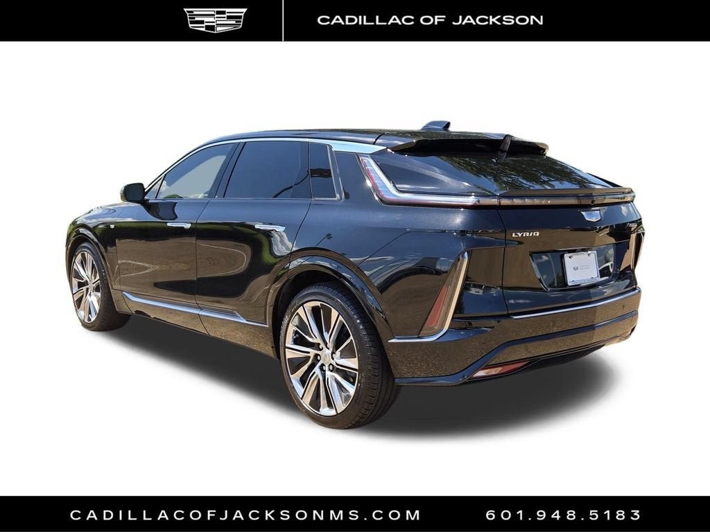 2024 Cadillac LYRIQ Luxury 3