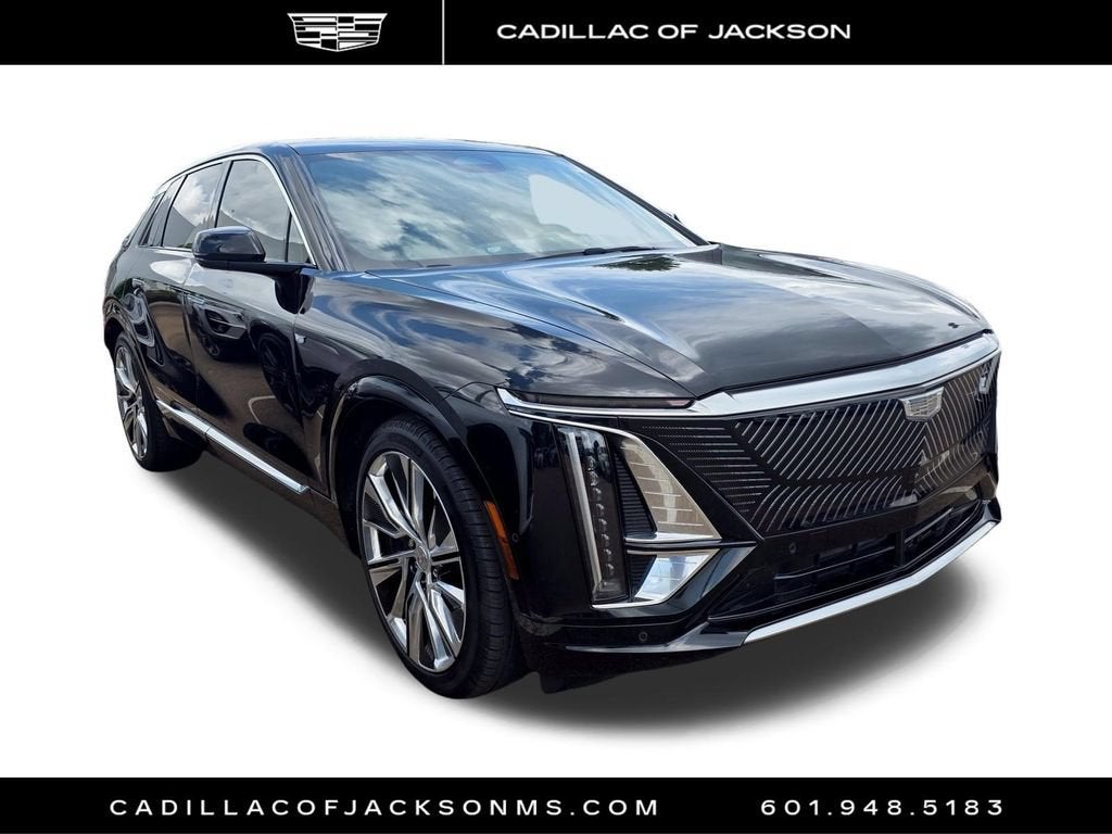 2024 Cadillac LYRIQ Luxury 3