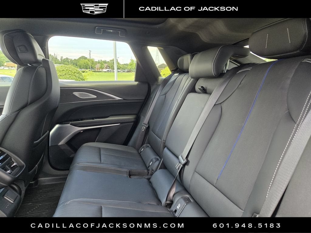 2024 Cadillac LYRIQ Sport 3