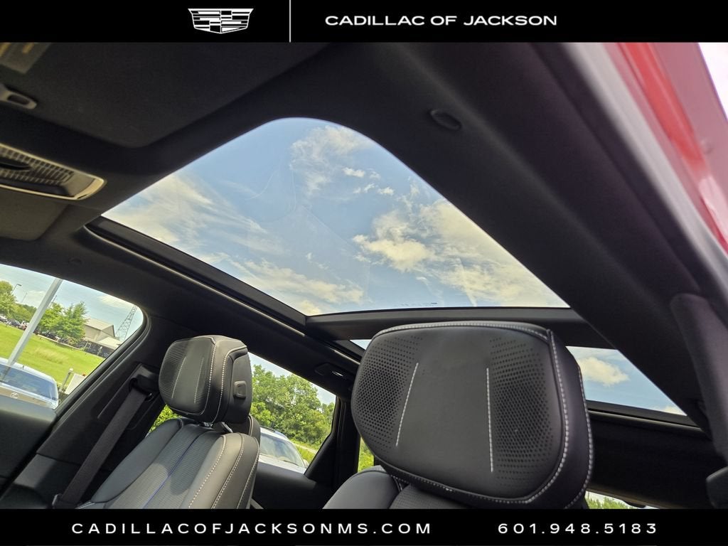 2024 Cadillac LYRIQ Sport 3