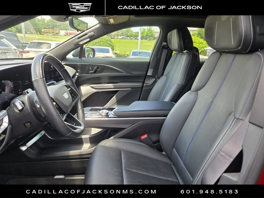 2024 Cadillac LYRIQ Sport 3