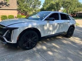 2024 Cadillac LYRIQ Sport 3