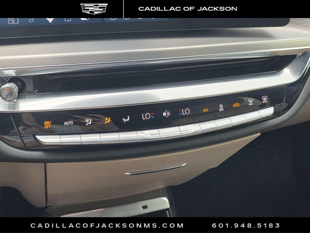 2024 Cadillac LYRIQ Sport 3