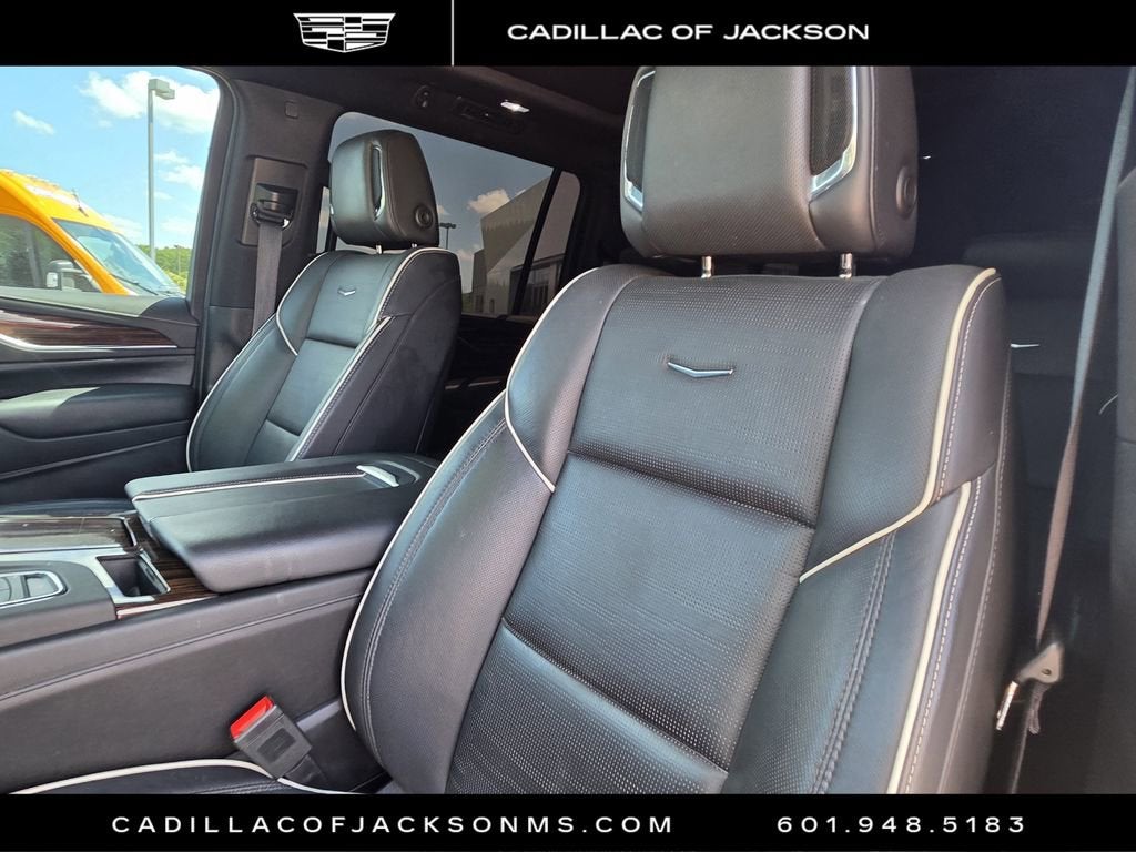 2023 Cadillac Escalade ESV Premium Luxury