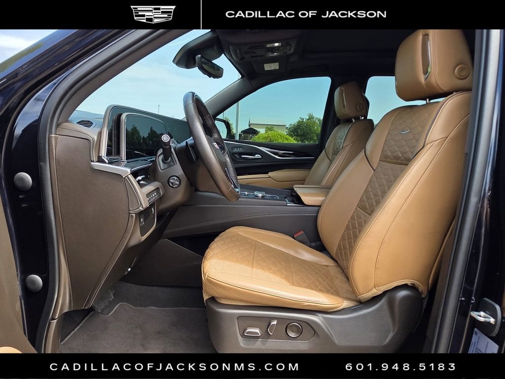 2023 Cadillac Escalade Premium Luxury