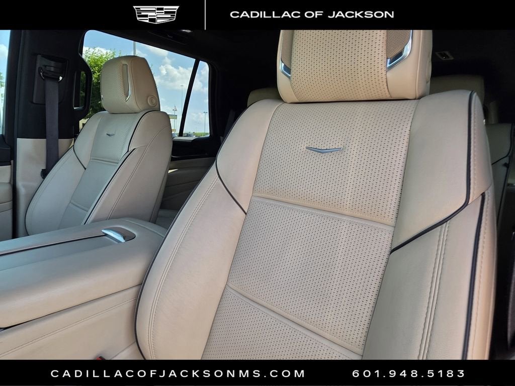 2021 Cadillac Escalade Premium Luxury