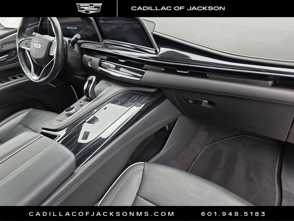 2023 Cadillac Escalade Sport