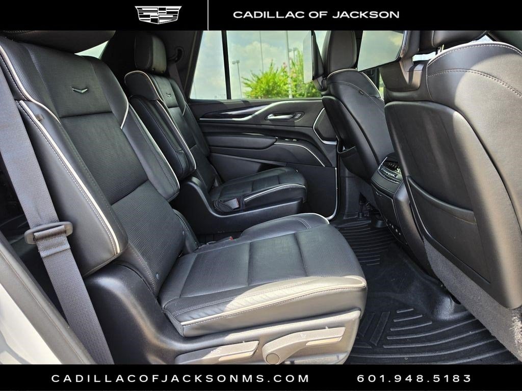 2023 Cadillac Escalade Sport