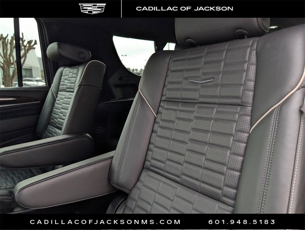 2023 Cadillac Escalade ESV Sport Platinum