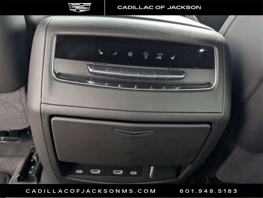 2023 Cadillac Escalade ESV Sport Platinum