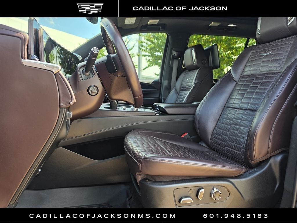 2024 Cadillac Escalade ESV Sport Platinum