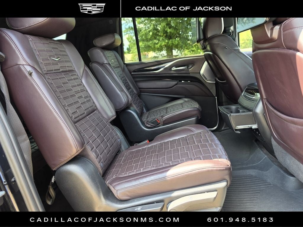 2024 Cadillac Escalade ESV Sport Platinum