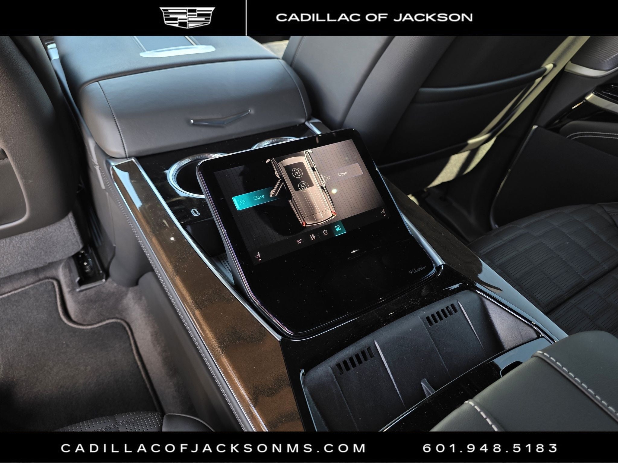 2027 Cadillac Escalade Platinum Sport