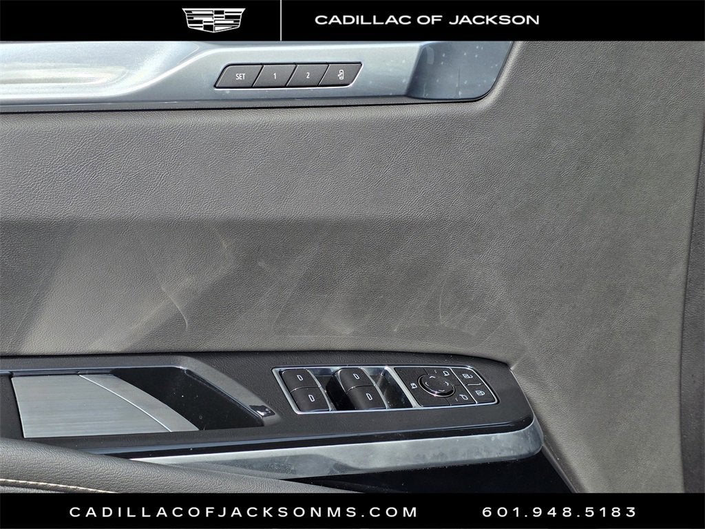 2025 Cadillac Escalade ESV Luxury