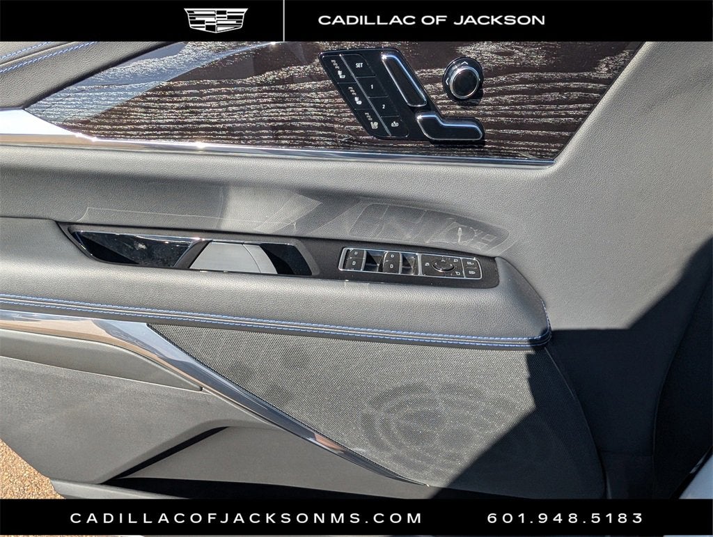 2025 Cadillac ESCALADE IQ Luxury 1