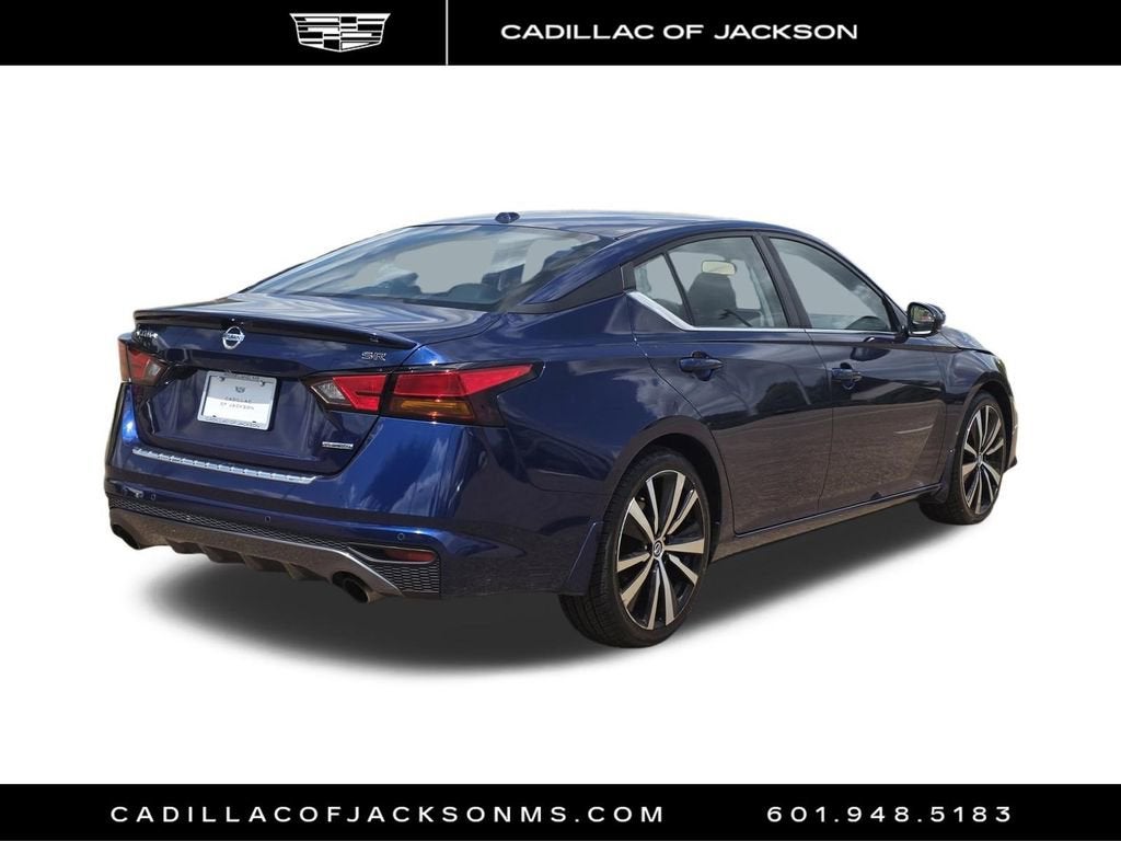 2022 Nissan Altima 2.0 SR