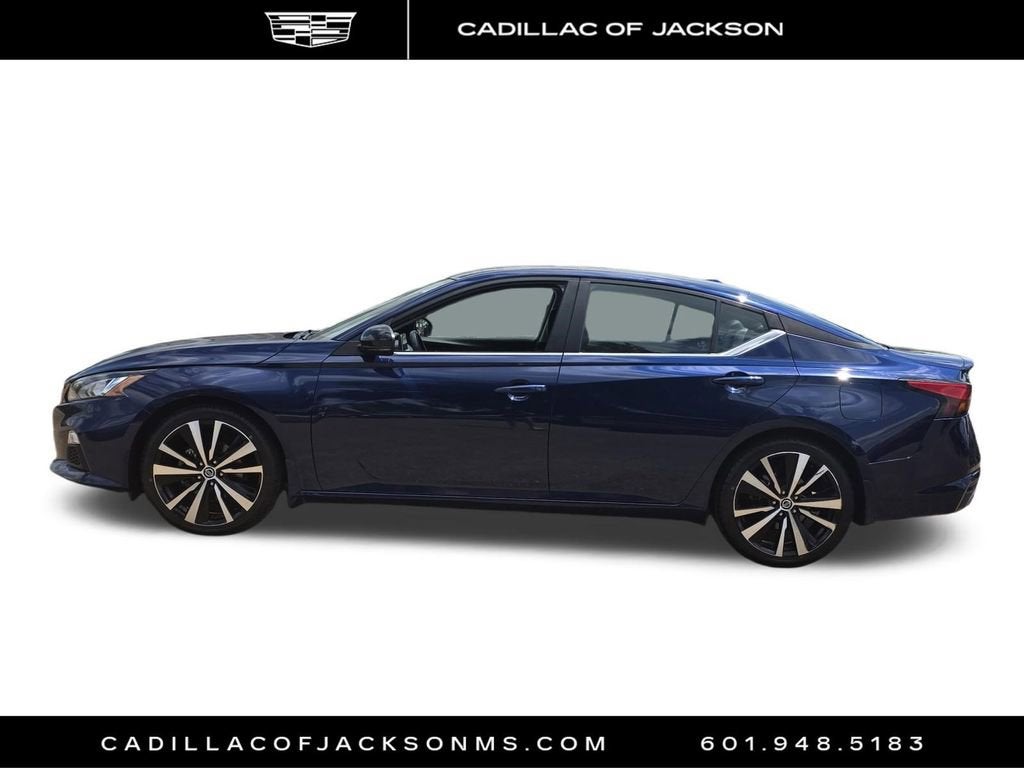 2022 Nissan Altima 2.0 SR