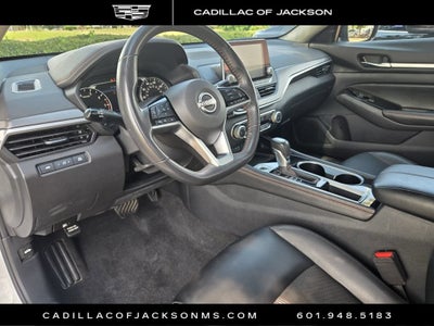 2025 Nissan Altima SR