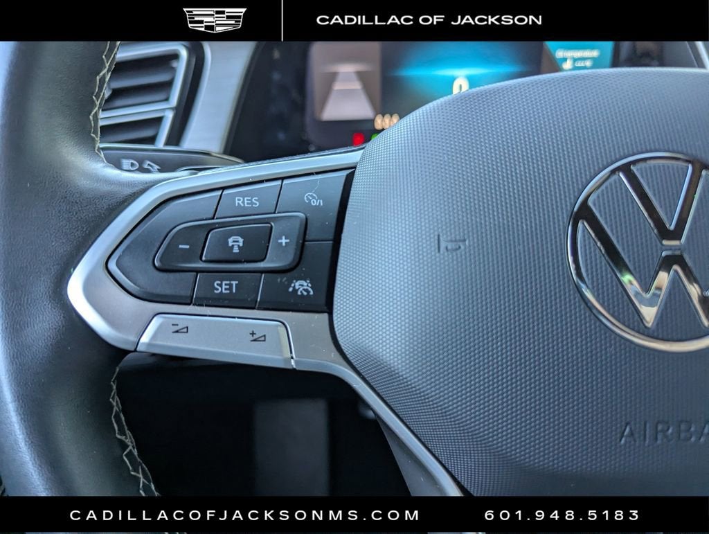 2024 Volkswagen Atlas Cross Sport 2.0T SE w/Technology