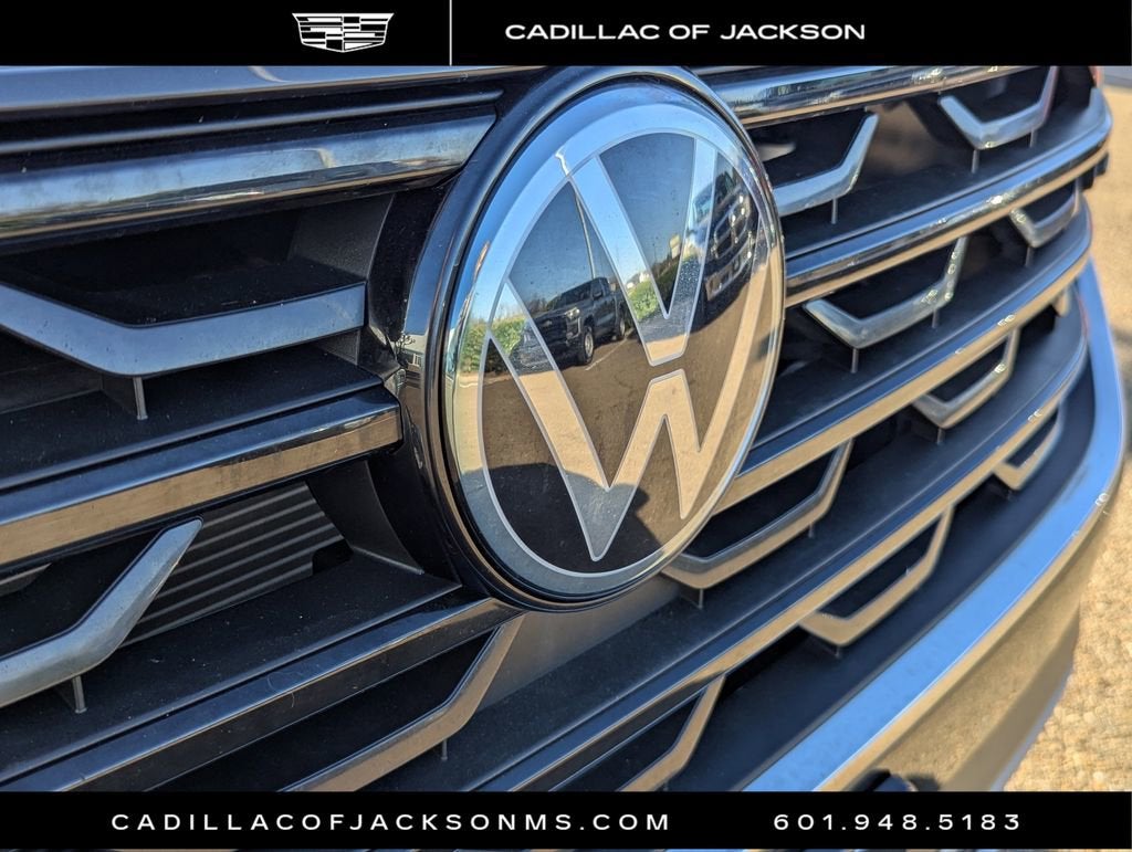 2024 Volkswagen Atlas Cross Sport 2.0T SE w/Technology