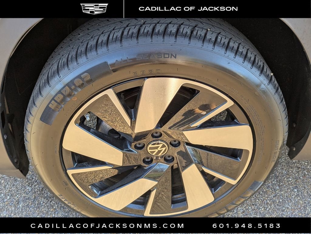 2024 Volkswagen Atlas Cross Sport 2.0T SE w/Technology