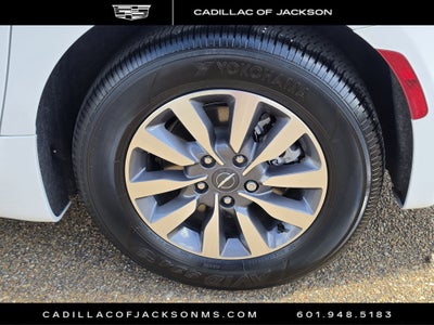 2023 Chrysler Pacifica Hybrid Touring L