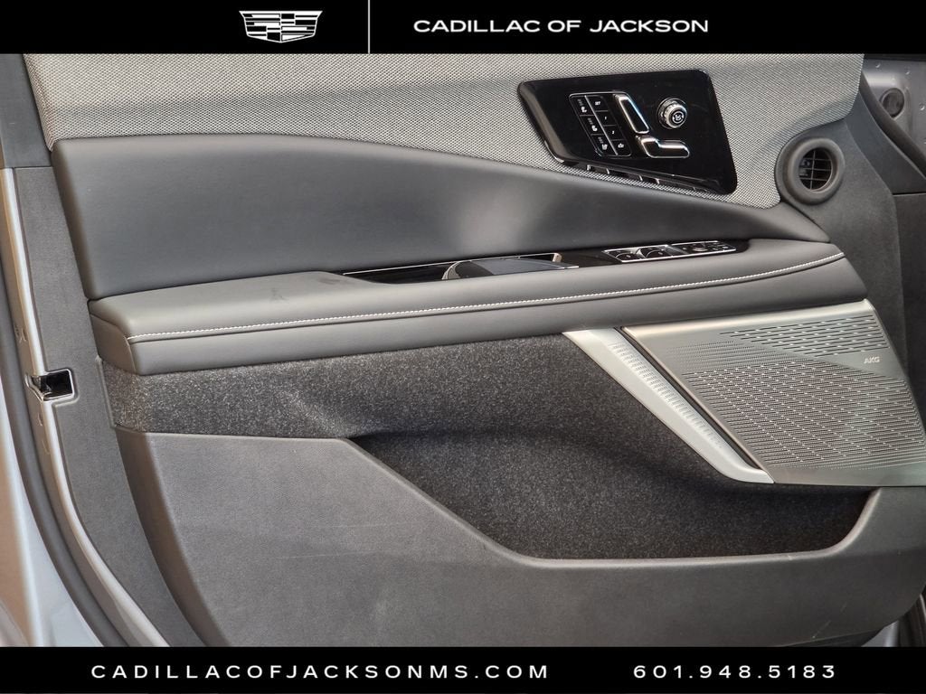 2026 Cadillac OPTIQ Premium Luxury