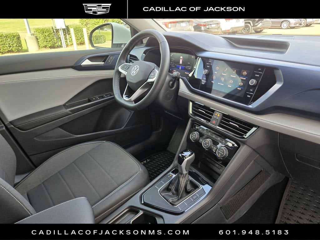 2024 Volkswagen Taos SE