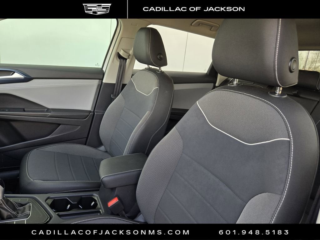 2024 Volkswagen Taos SE