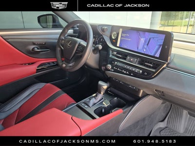 2023 Lexus ES ES 300h F SPORT Handling