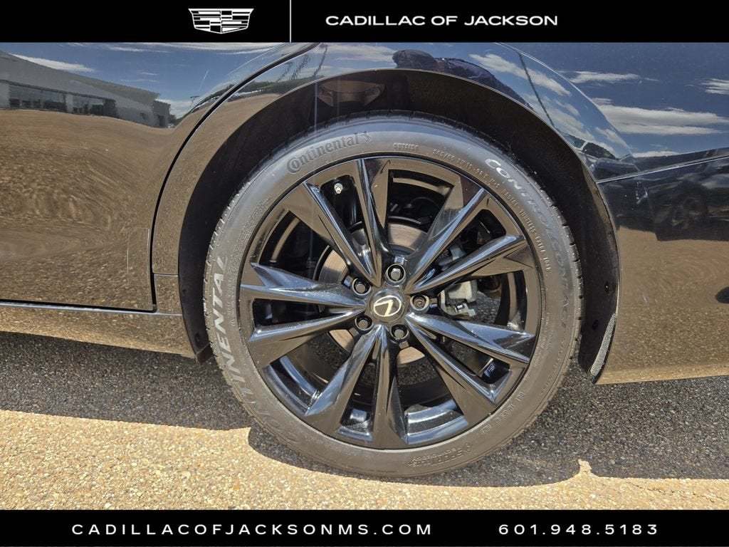 2023 Lexus ES ES 300h F SPORT Handling