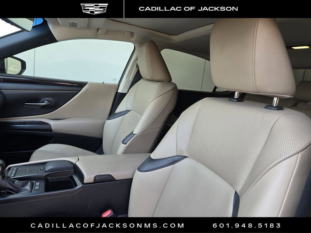 2021 Lexus ES ES 300h