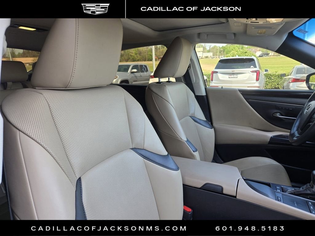 2021 Lexus ES ES 300h