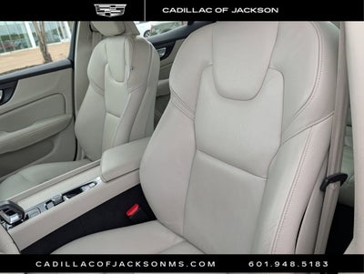 2024 Volvo S60 Core Dark Theme