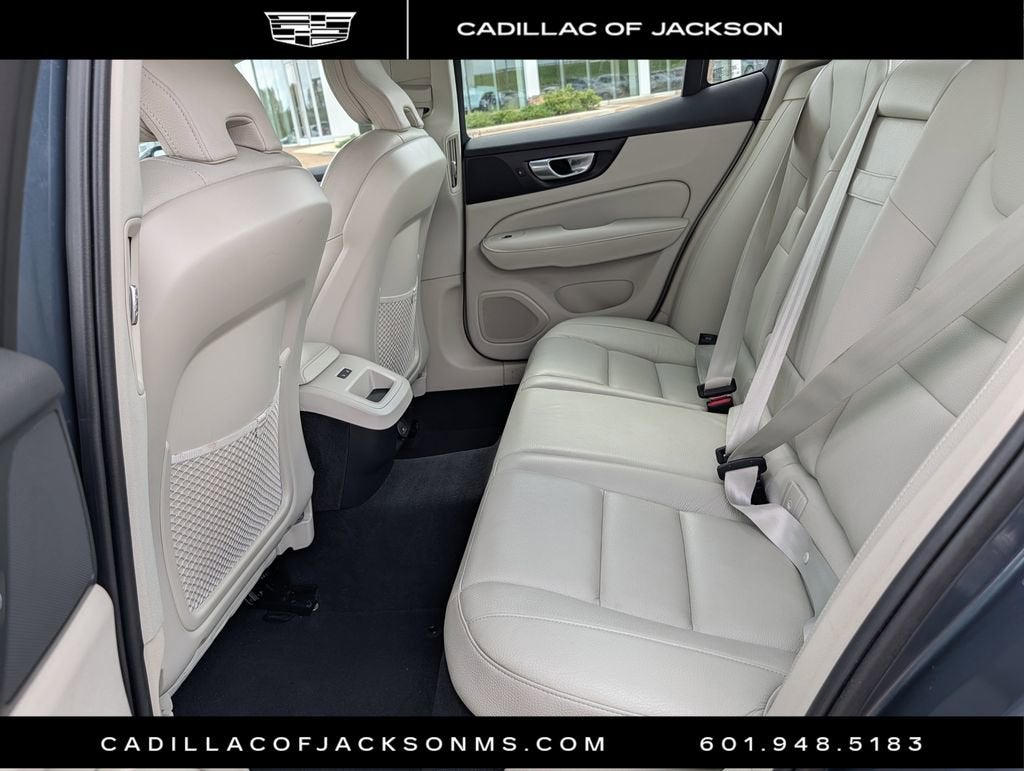 2024 Volvo S60 Core Dark Theme