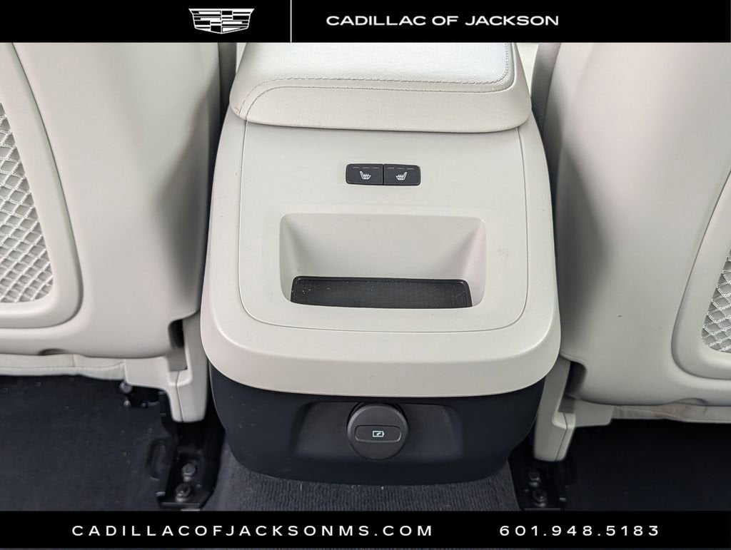 2024 Volvo S60 Core Dark Theme