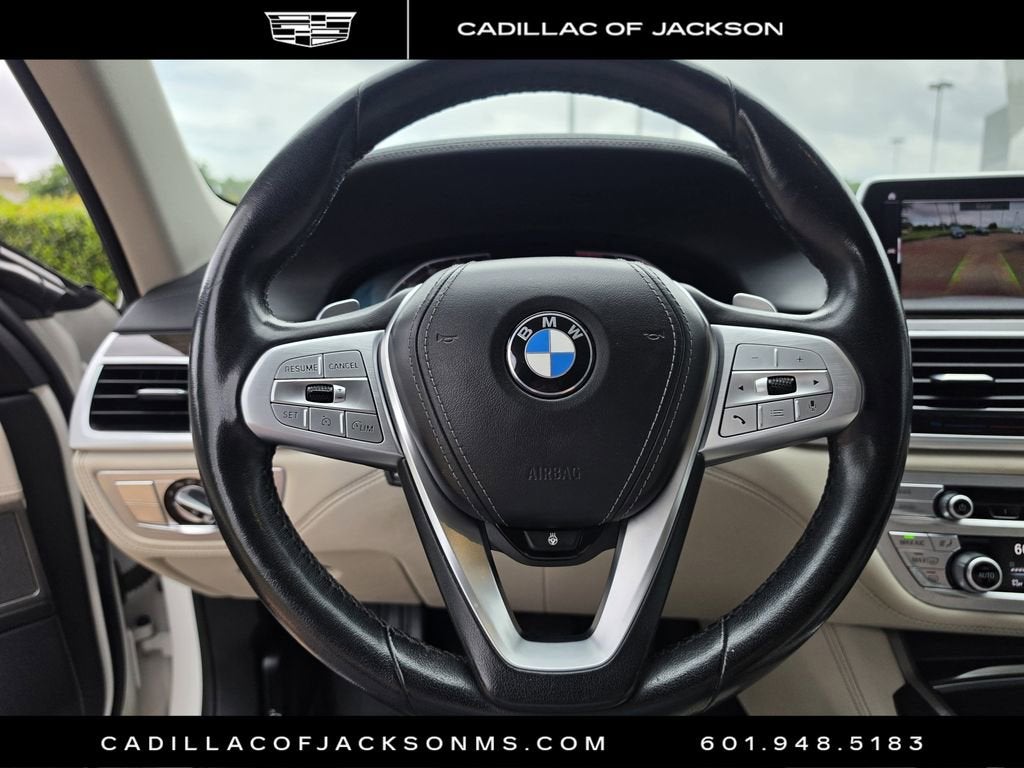 2022 BMW 7 Series 740i