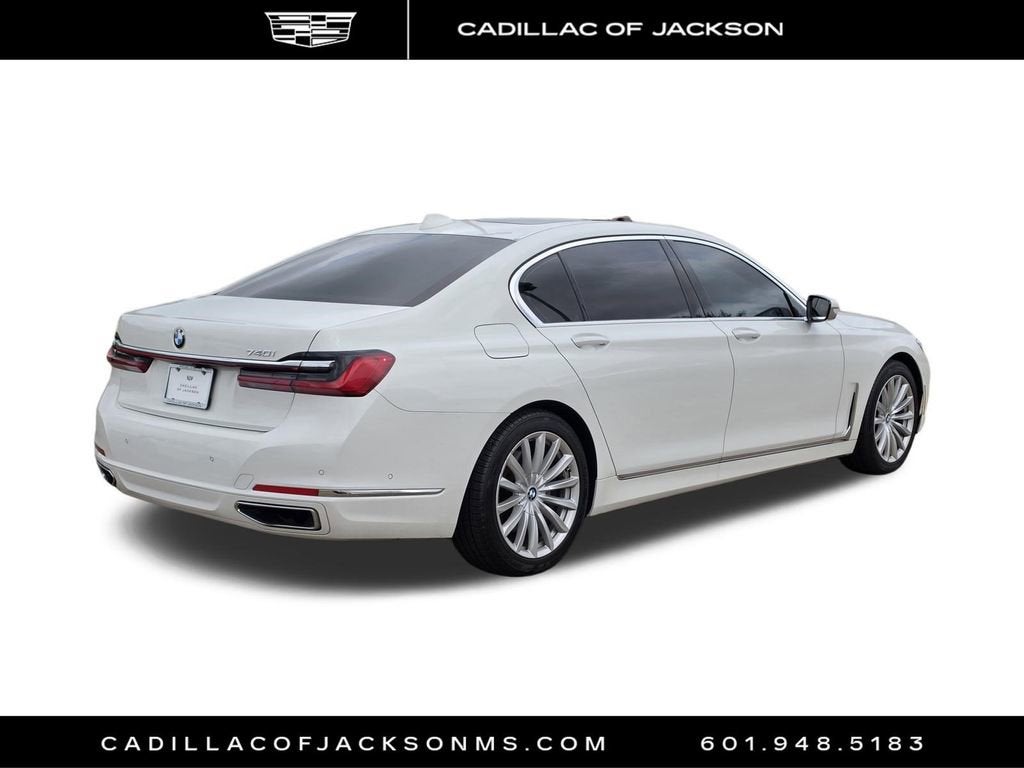 2022 BMW 7 Series 740i