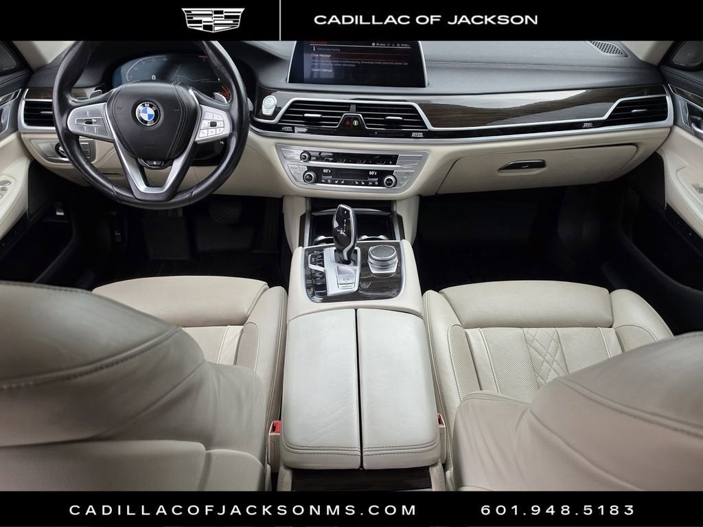 2022 BMW 7 Series 740i
