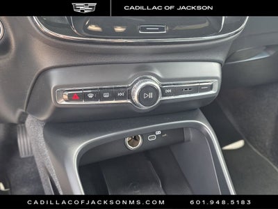 2024 Volvo XC40 Core Bright Theme