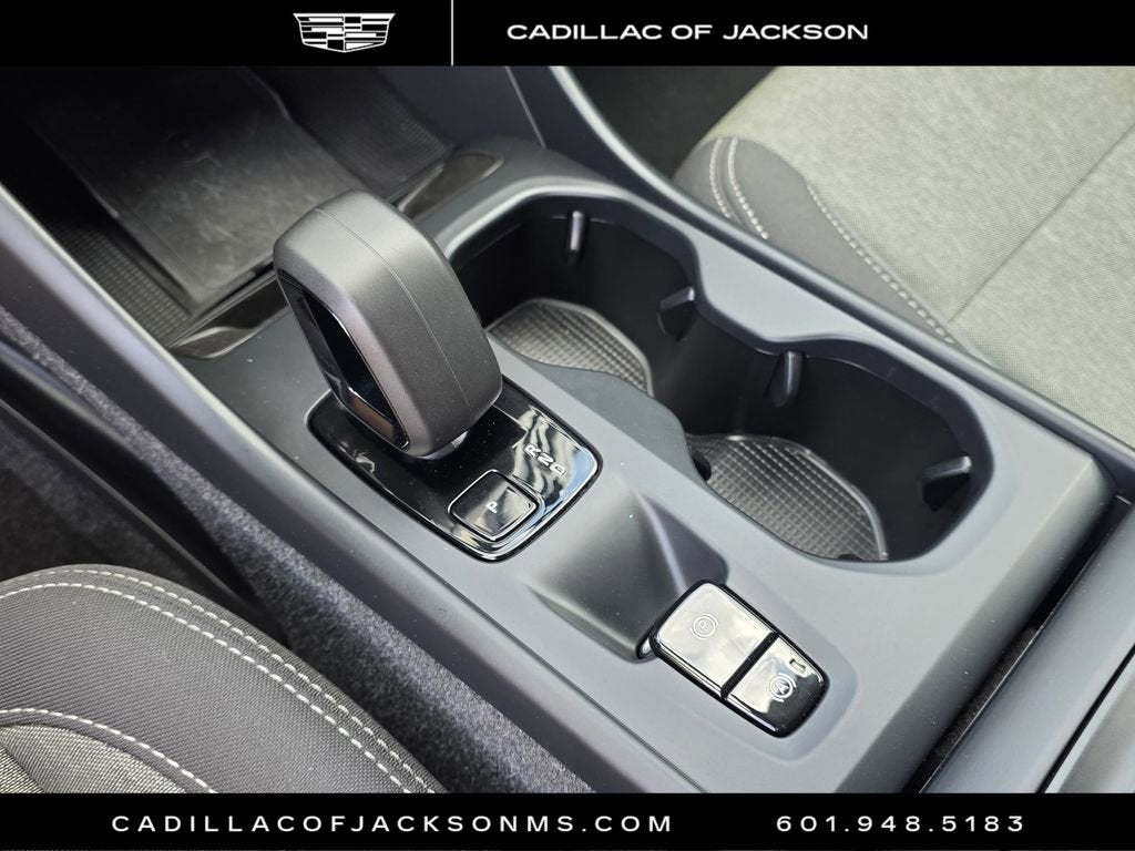 2024 Volvo XC40 Core Bright Theme