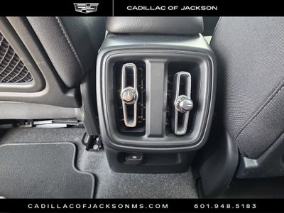 2024 Volvo XC40 Core Bright Theme